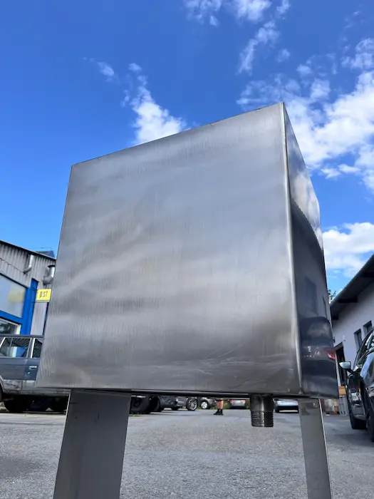 Nerezová nádrž s výpustom A304